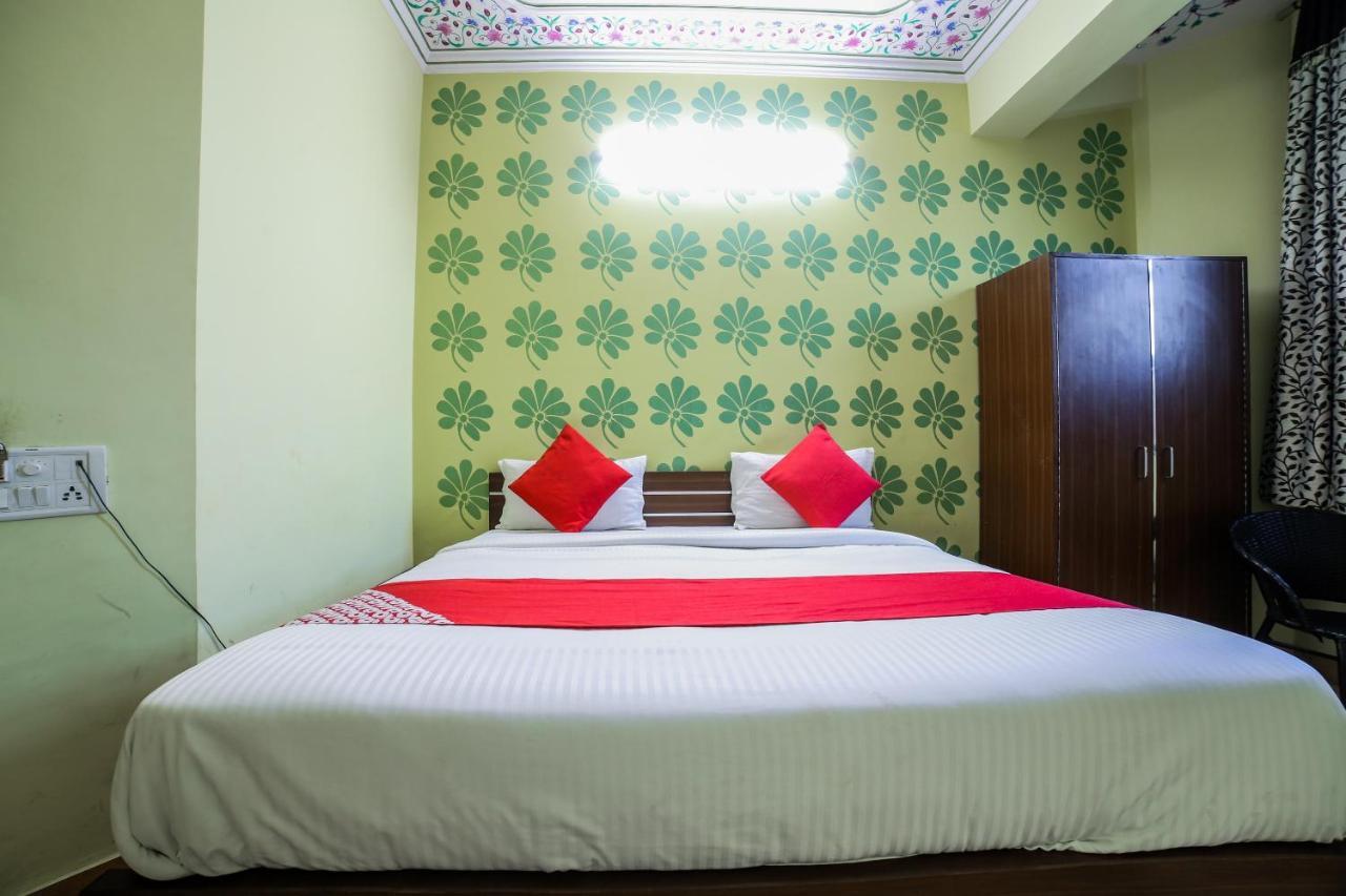 Collection O 36316 Hotel White Palace Джайпур Екстериор снимка