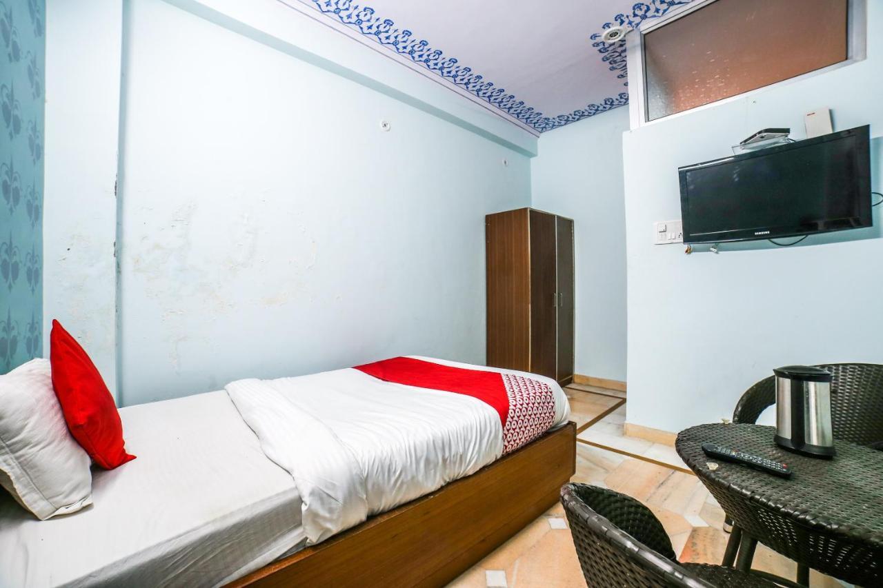 Collection O 36316 Hotel White Palace Джайпур Екстериор снимка