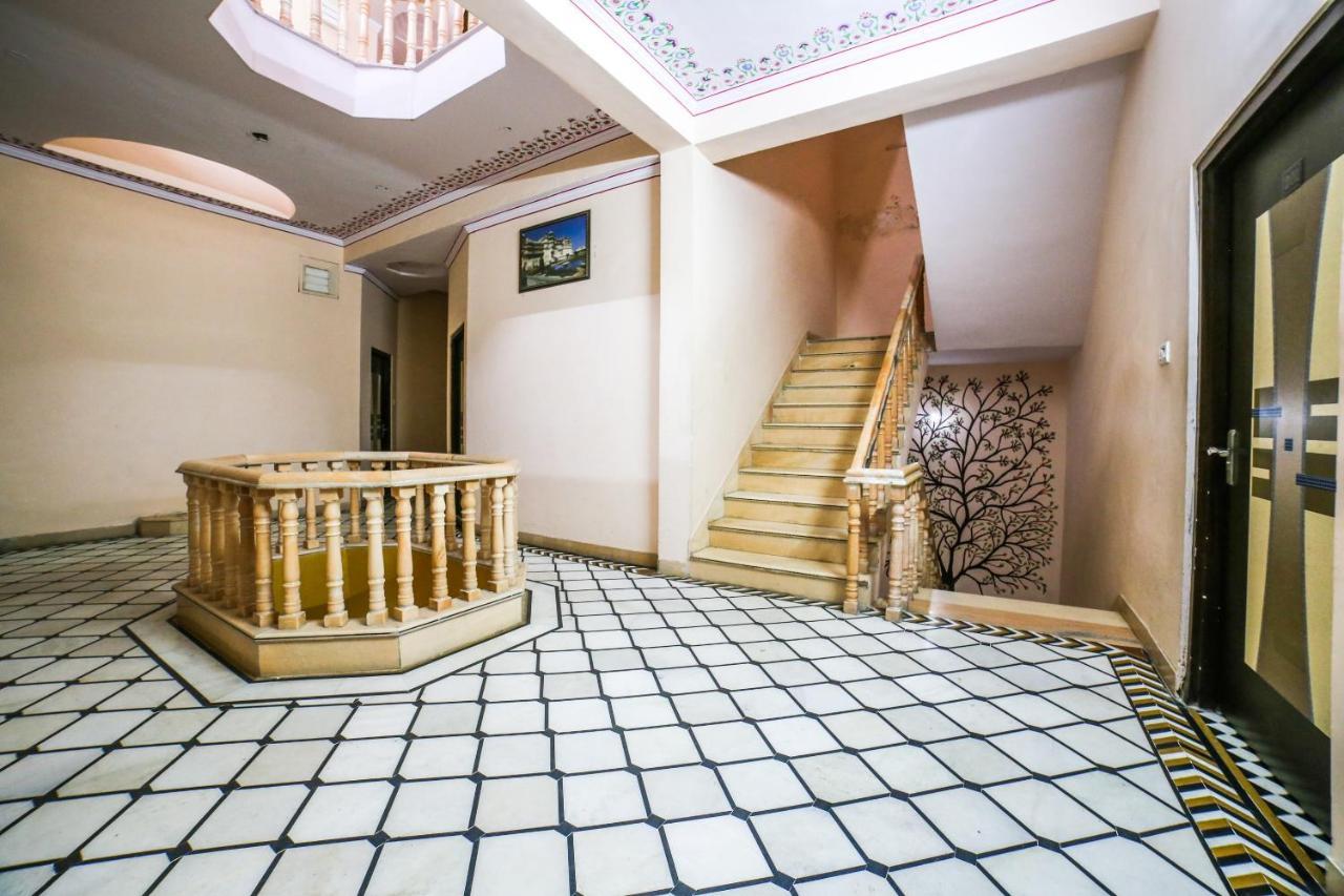 Collection O 36316 Hotel White Palace Джайпур Екстериор снимка