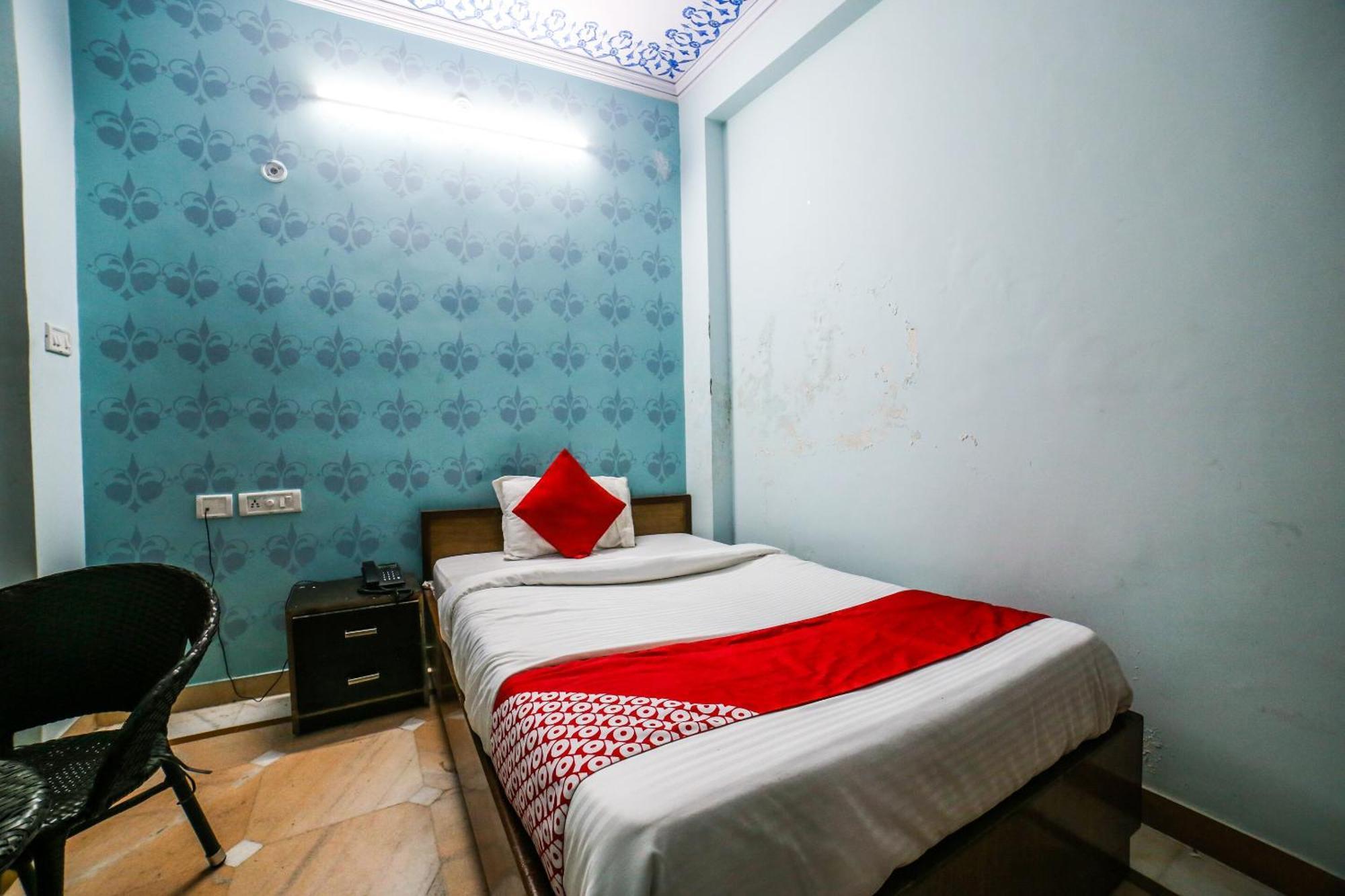 Collection O 36316 Hotel White Palace Джайпур Екстериор снимка