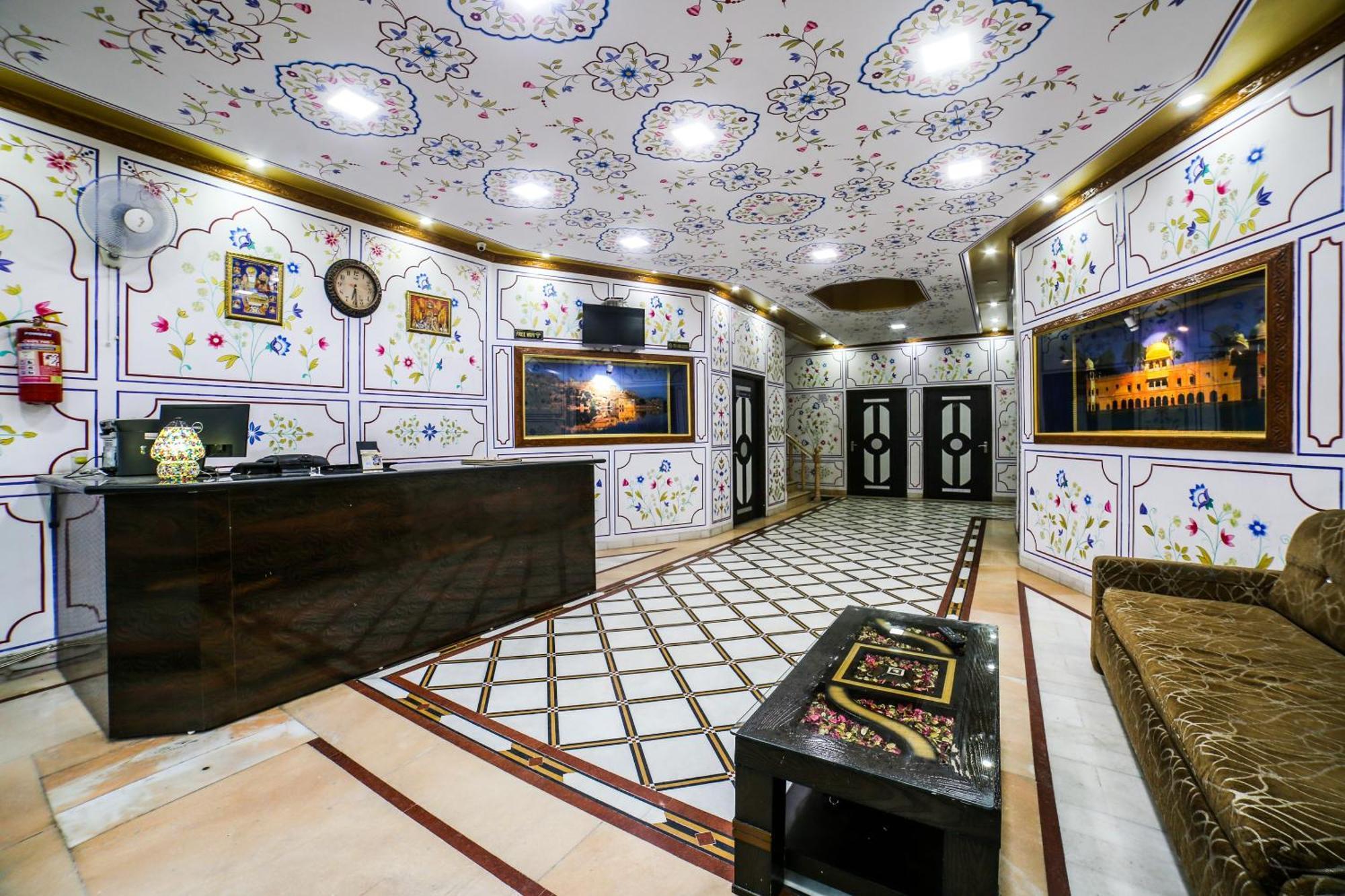 Collection O 36316 Hotel White Palace Джайпур Екстериор снимка